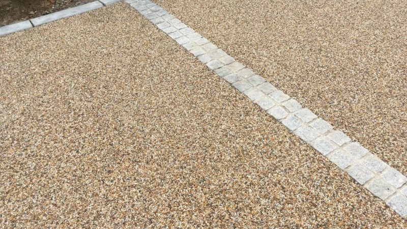 自然石樹脂舗装