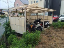 自転車置き場　屋根の復旧